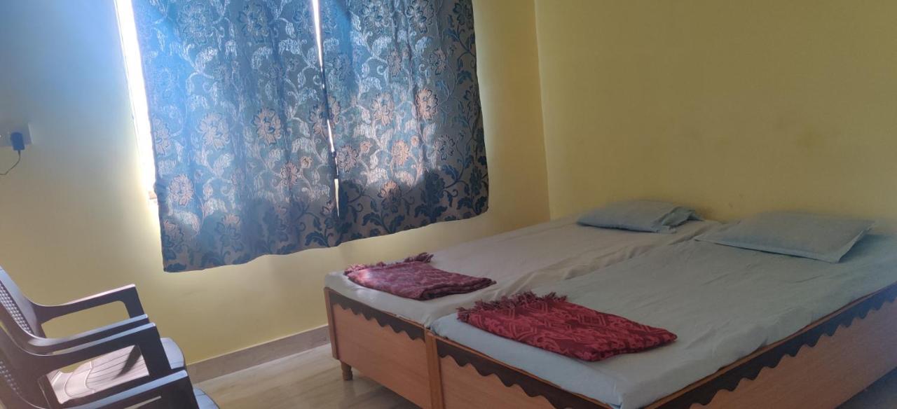 Gulmohar Cottages - Home Stay In 알리바그 외부 사진