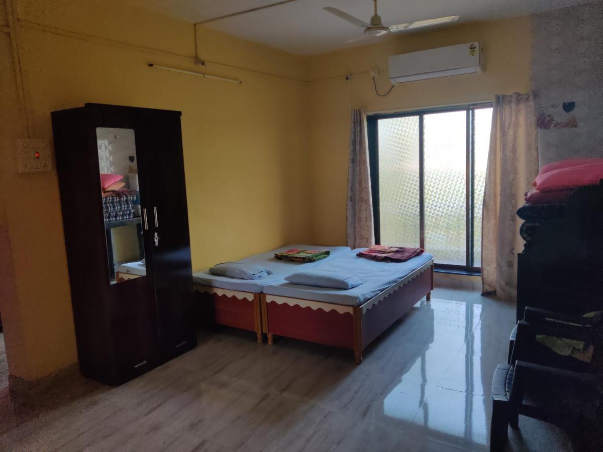 Gulmohar Cottages - Home Stay In 알리바그 외부 사진
