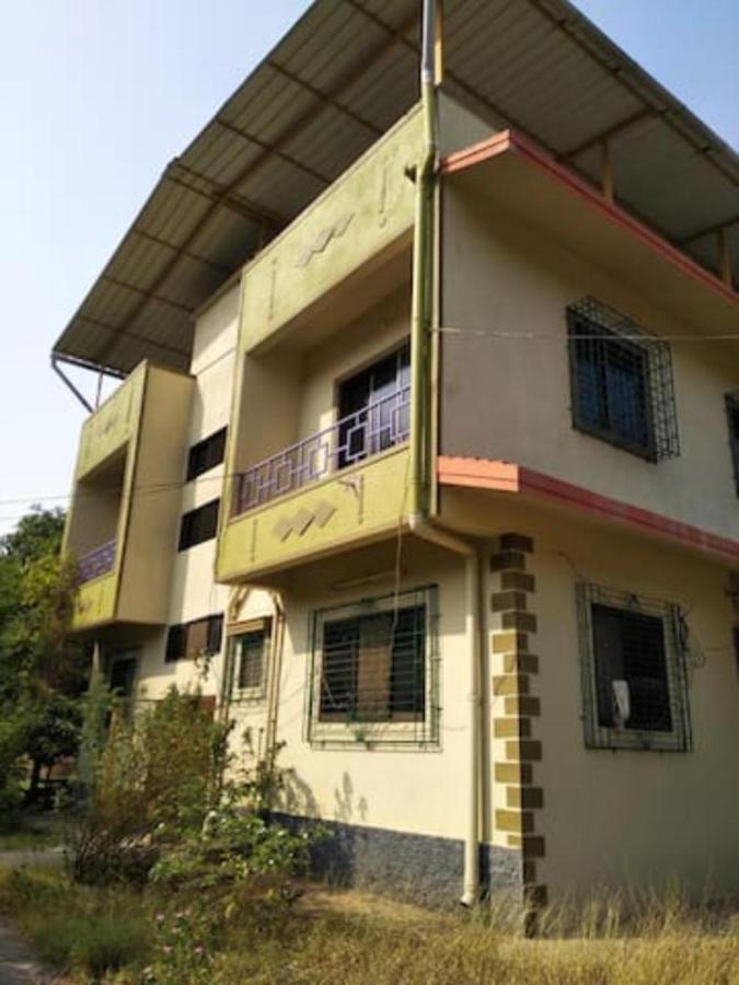 Gulmohar Cottages - Home Stay In 알리바그 외부 사진