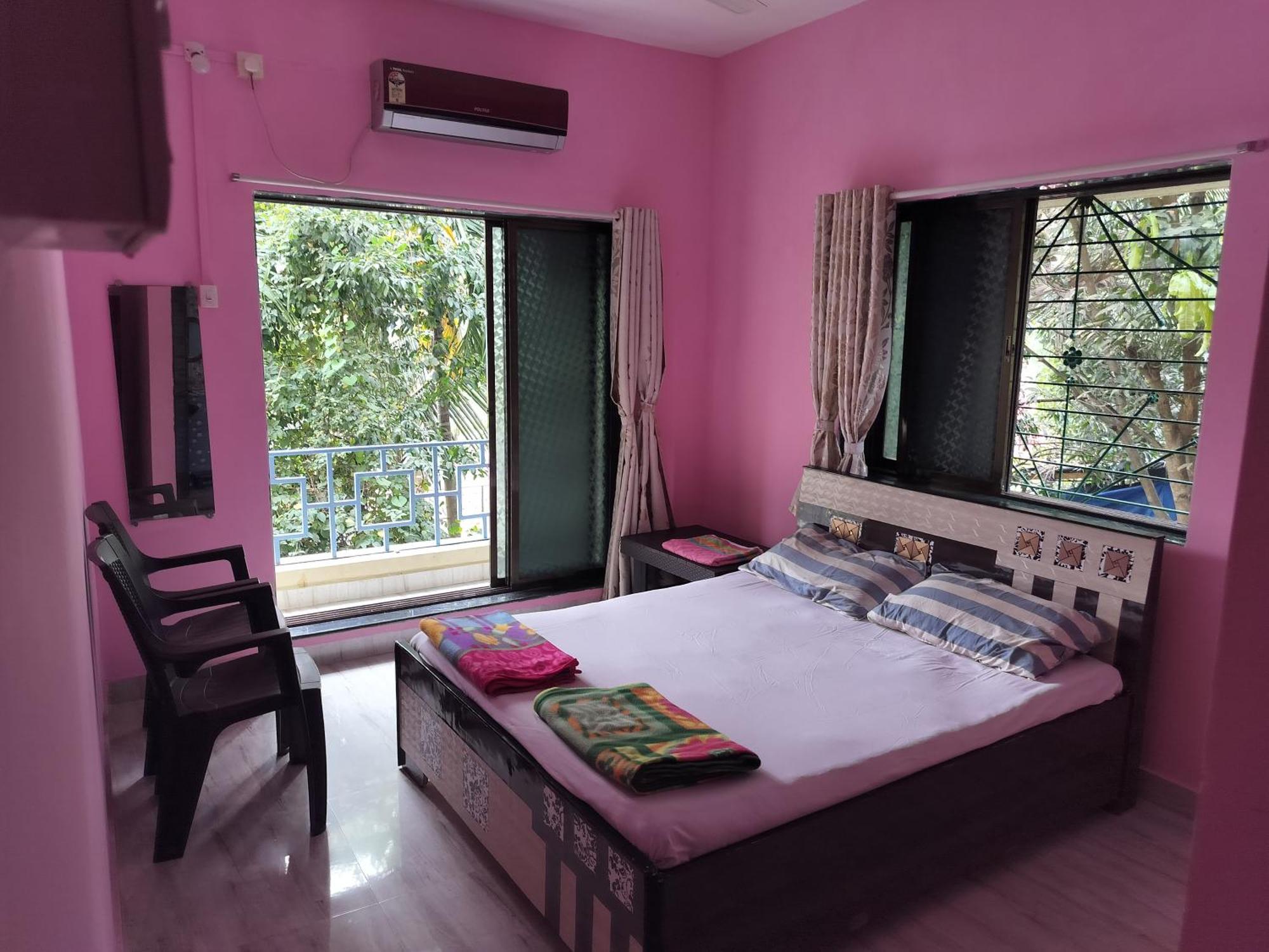 Gulmohar Cottages - Home Stay In 알리바그 외부 사진