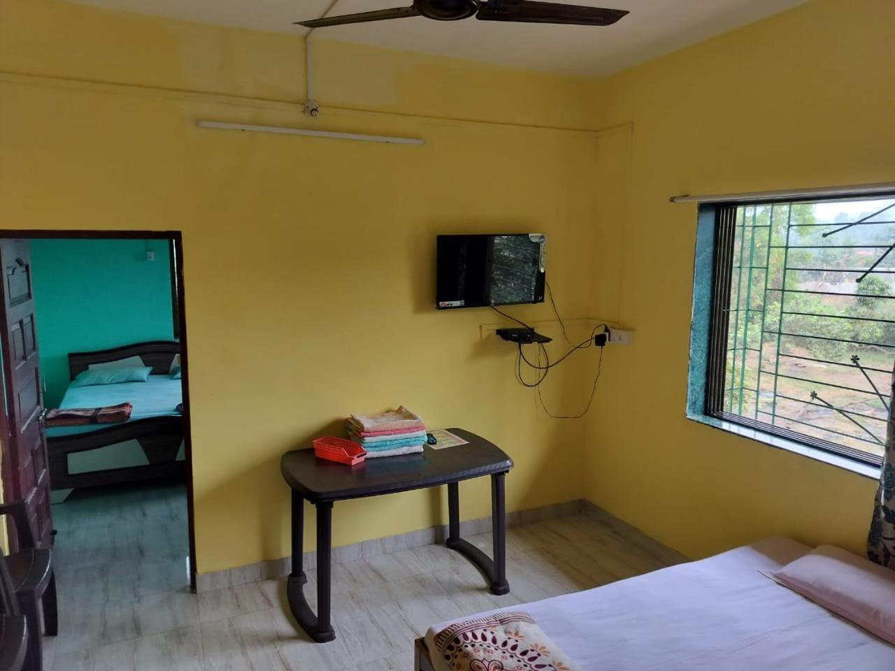 Gulmohar Cottages - Home Stay In 알리바그 외부 사진